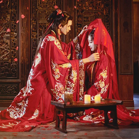 From Dynasties to Daily Wear: The Resurgence of Hanfu Fashion
