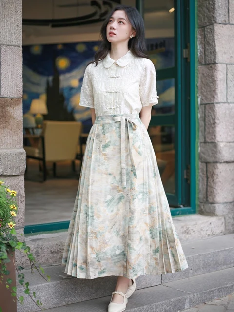 From Dynasties to Daily Wear: The Resurgence of Hanfu Fashion