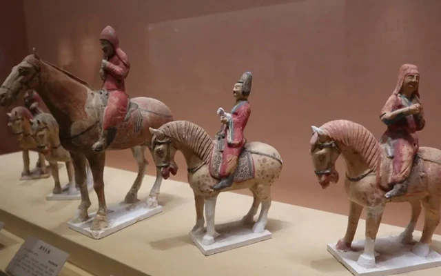 Delving into the Brilliance of Tang Taizong and the Golden Era of Zhenguan in a Modern Exhibition