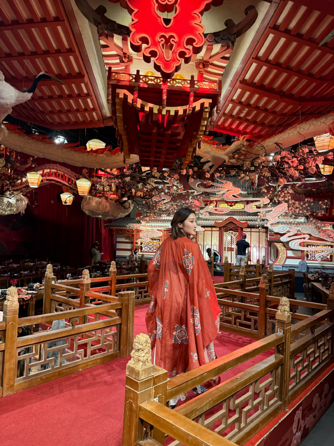 Palace-3_1_circle_Ud0292848