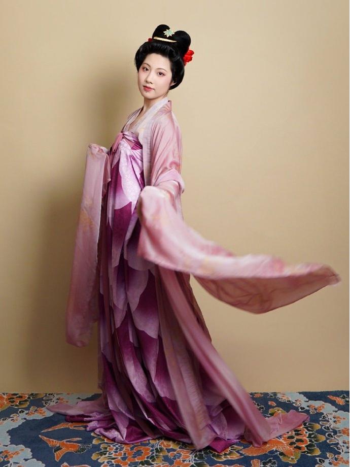 Qixiong-1_1_circle_odkQp37865