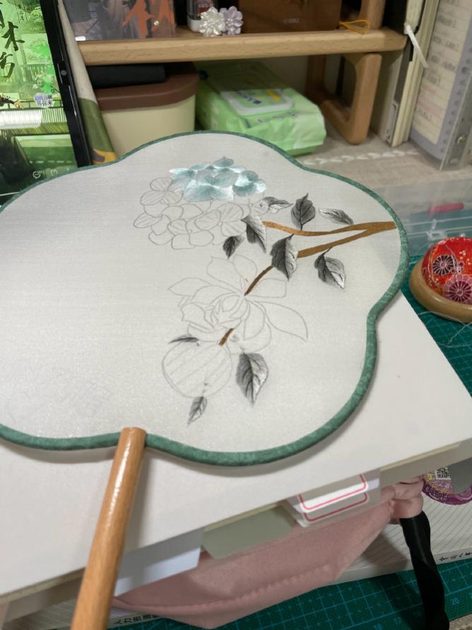 hanfu-fan_1_circle_CypXU6574