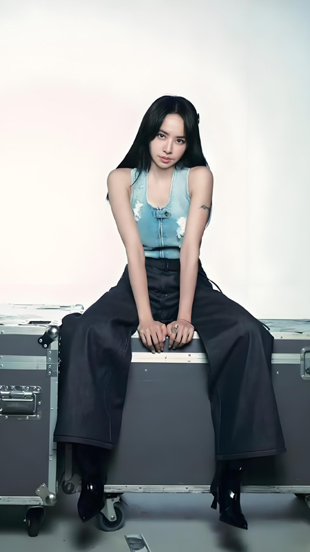 Jolin Tsai: A Pop Legend's Journey Through Fashion and Fortitude