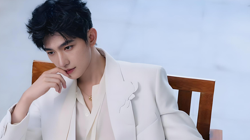 Yang Yang's "Grease King" Journey: Han Li Rebrands His Image