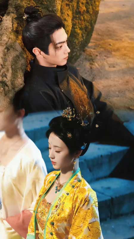 Zi Ye Gui: Tang Couple's dangerous Secret by Night