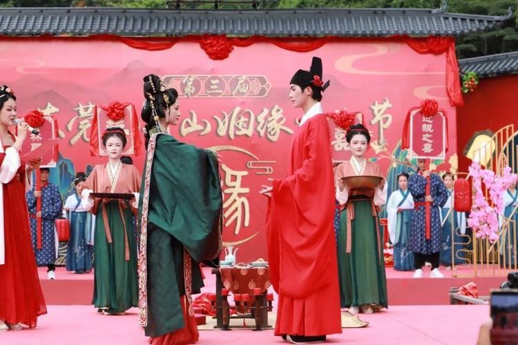 Hanfu Wedding Dress Guide: How to Choose Best Style