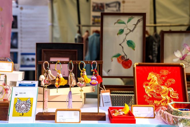 Suzhou Summer Shopping Month: Su Embroidery and Qipao Travel Routes