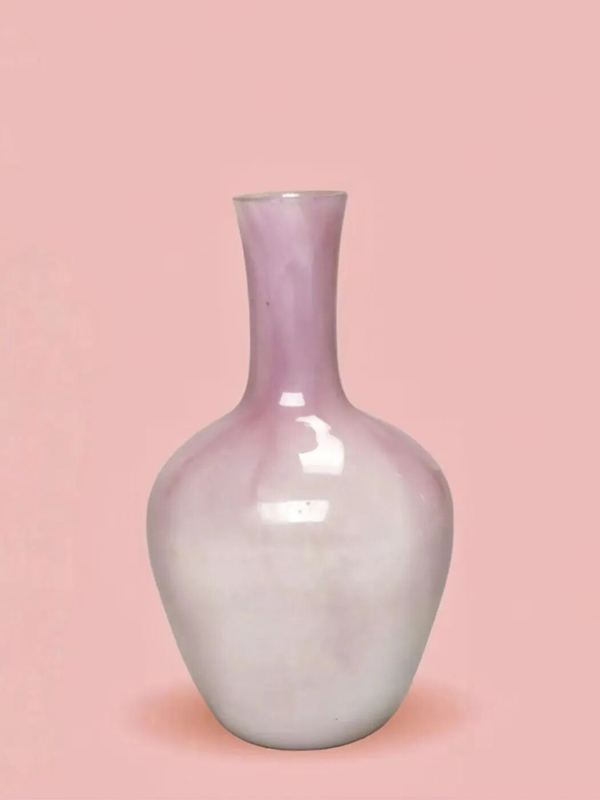 5 Pale Spring Chinese Artifacts