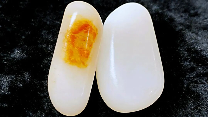 The Guide to Telling jadeite and nephrite Apart