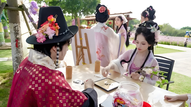 Fifty Acres Hanfu Walk Guzheng Flash Spring Dance