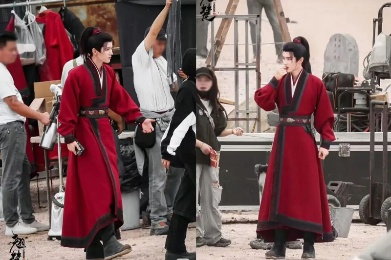Rare Pre-Qin Costume in Ashes to Crown