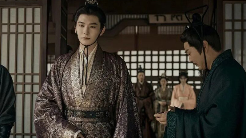The Trap of an Imperial Wedding in Ashes to Crown