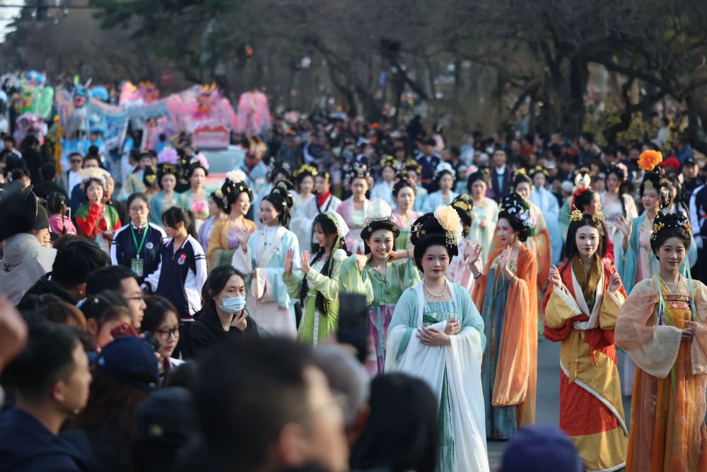 China Huafu Week 2026: Changchun Hanfu Festival Draws 600,000 Visitors