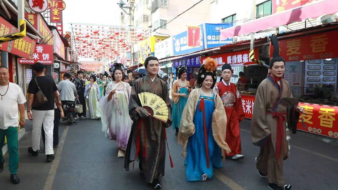 Taiwan Hanfu Enthusiasts Tour Shandong: Qufu and Caoxian