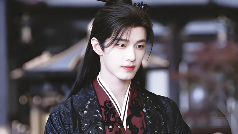 Battlefield Hero Xiao Huayong Teases Shen Xihe in Blossoms of Power