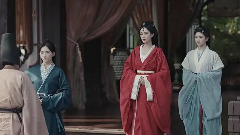Is Shen Xihe Fearless or Foolish in Blossoms of Power?