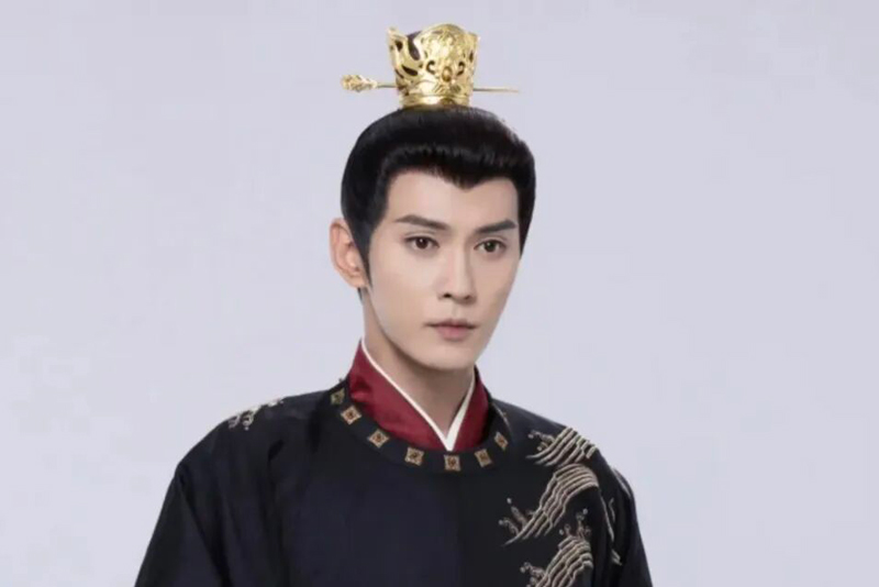 Screen Jade Crowns Fantasy and Real History
