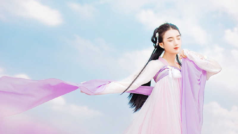 Tang Dynasty Pibo Shown in The First Jasmine