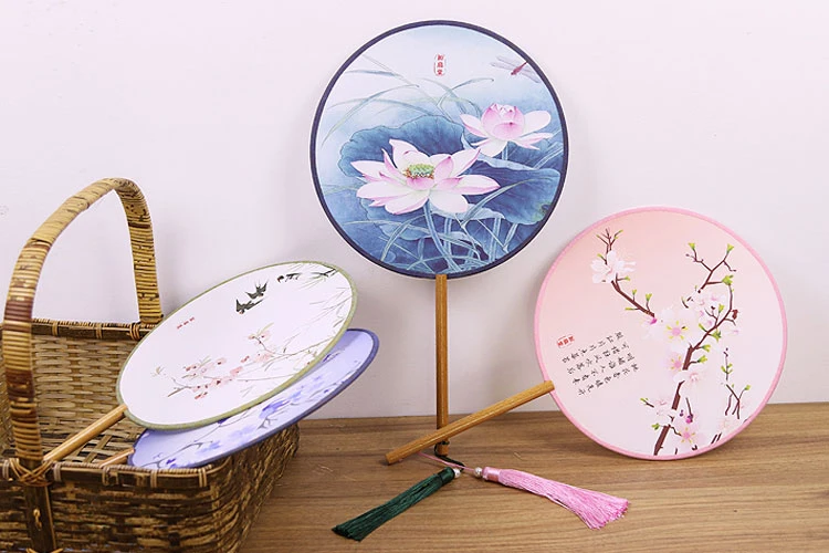round painting fan hanfu