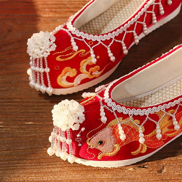 Ancient Style Hanfu Wedding Embroidered Shoes Chinese Style Bridal Shoes