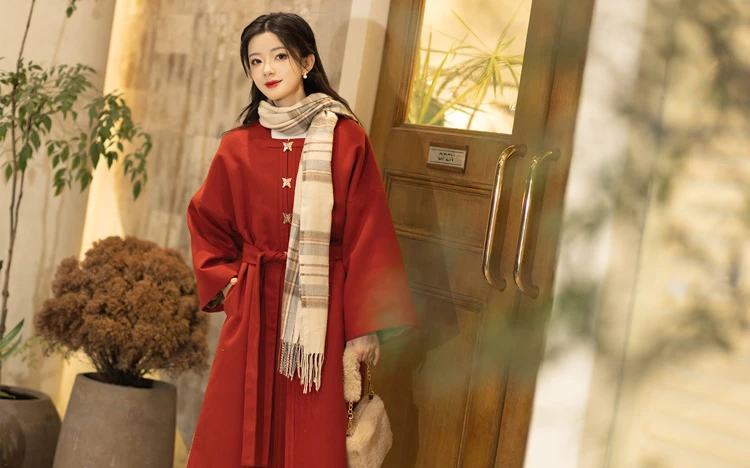 Red Winter Coat Women's Ming Dynasty New Year Hanfu