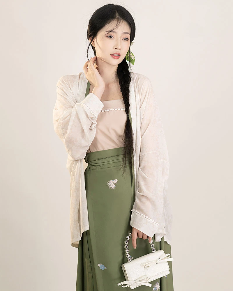 pear blossom casual hanfu for women