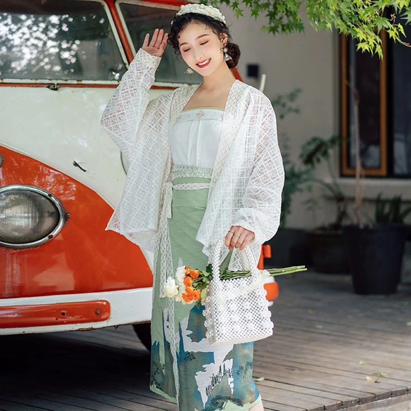 Fairy Mountain White Lace Hanfu