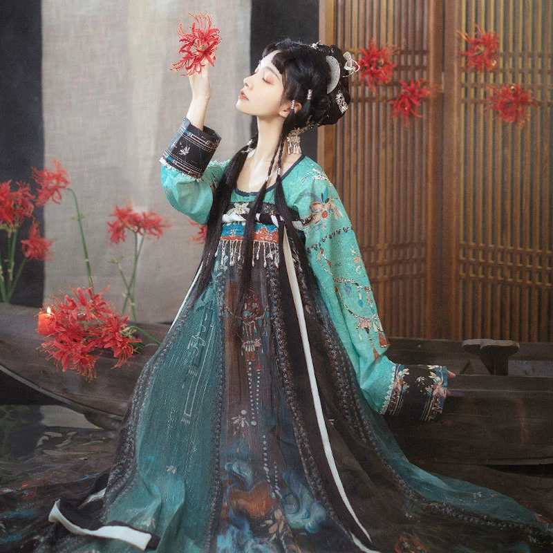 Bana-Flower-qixiong-hanfu-02 Bana-Flower qixiong hanfu dress
