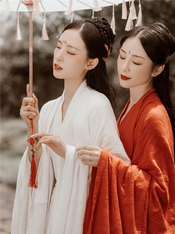 enjoy a relaxing day in comfy linen hanfu