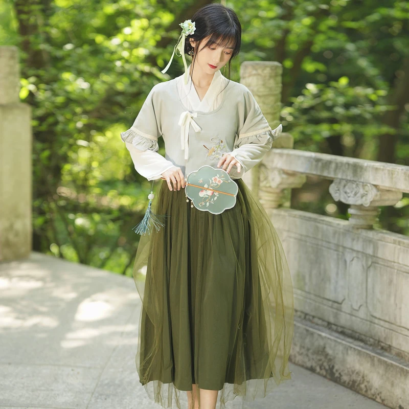 morning-park-modern-hanfu-01 morning park modern hanfu dress
