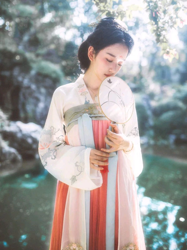 5 loose fitting hanfu dress for women