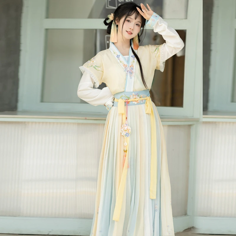 Fashion-Tang-Hanfu-Women-Qiyao-Dress-for-Summer-3 New Tang Beizi Hanfu Qiyao Dress