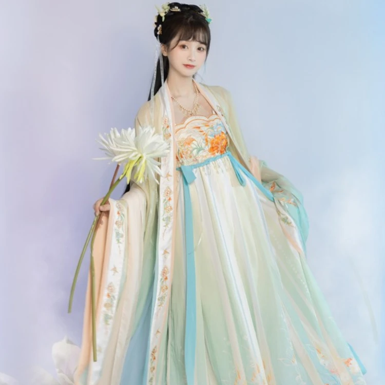 Gorgeous-Women-Tang-Heziqun-Dress-for-Summer-4 Gorgeous Women Tang Heziqun Dress for Summer