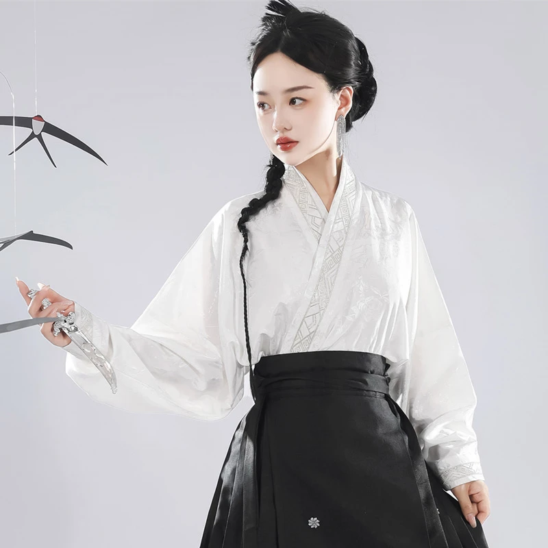 Fashion-Hanfu-Costume-Ladies-Mamian-Qun-Dashing-Dragon-Patterns-3 Fashion Hanfu Costume Ladies Mamian Qun Dashing Dragon Patterns