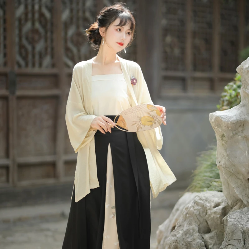 Modern-Song-Style-Women-Red-Hanfu-Butterfly-Sanjian-Dress-2 Modern Song Style Women Red Hanfu Butterfly Sanjian Dress