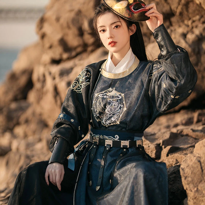 Spring-Tang-Dynasty-Round-Collar-Robe-for-Wuxia-Style-1 Spring Tang Dynasty Round Collar Robe for Wuxia Style