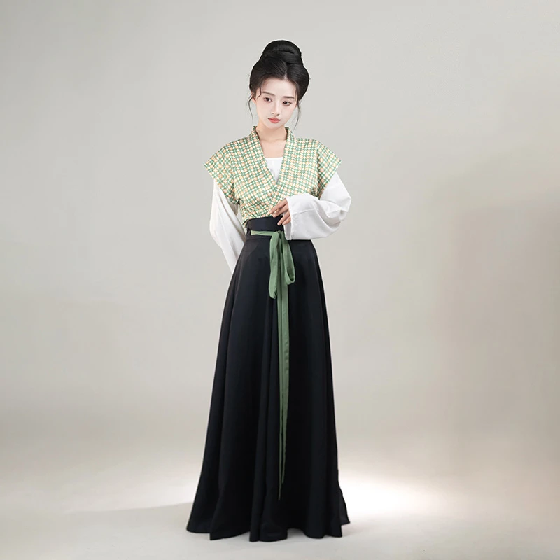 Tang-Qiyao-Hanfu-Women's-Autumn-Beizi-Daily-Suit-1 Tang Qiyao Hanfu Women's Autumn Beizi Daily Suit