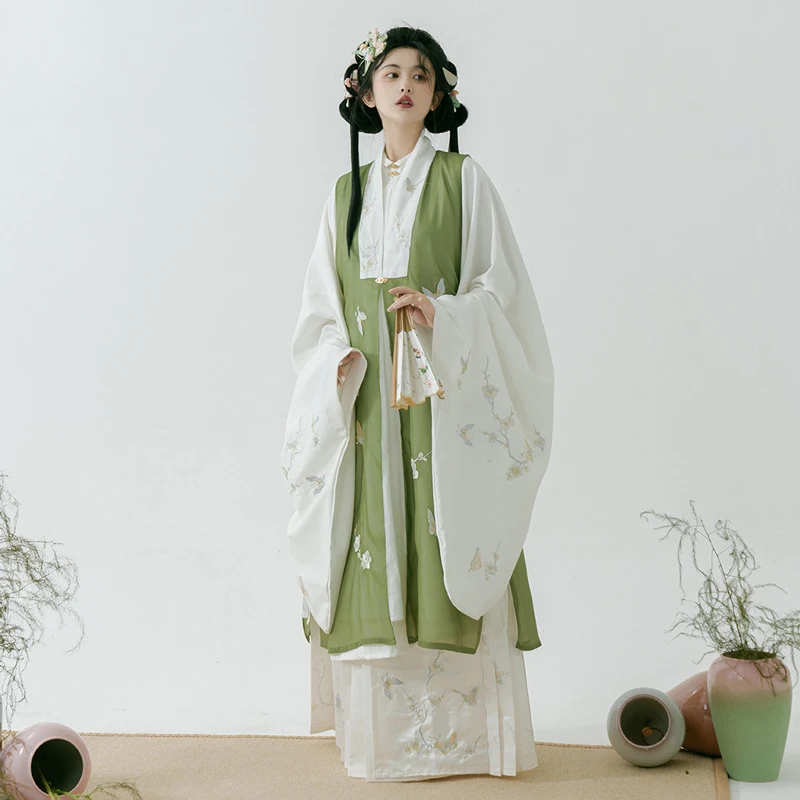 Fall-Ming-Dynasty-Hanfu-Long-Aoqun-Costume-for-Women-1 Fall Ming Dynasty Hanfu Long Aoqun Costume for Women