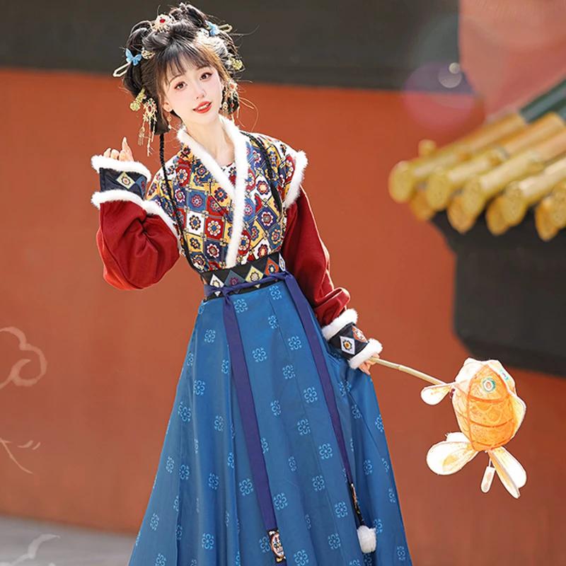 Tang-Dynasty-Women's-Winter-Hanfu-Suit-New-Year-Round-Collar-Coat-2 Tang Dynasty Women's Winter Hanfu Suit New Year Round Collar Coat