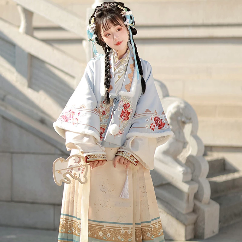 Winter-Women-Hanfu-Ming-Dynasty-Aoqun-Dress-for-New-Year-4 Winter Women Hanfu Ming Dynasty Aoqun Dress for New Year