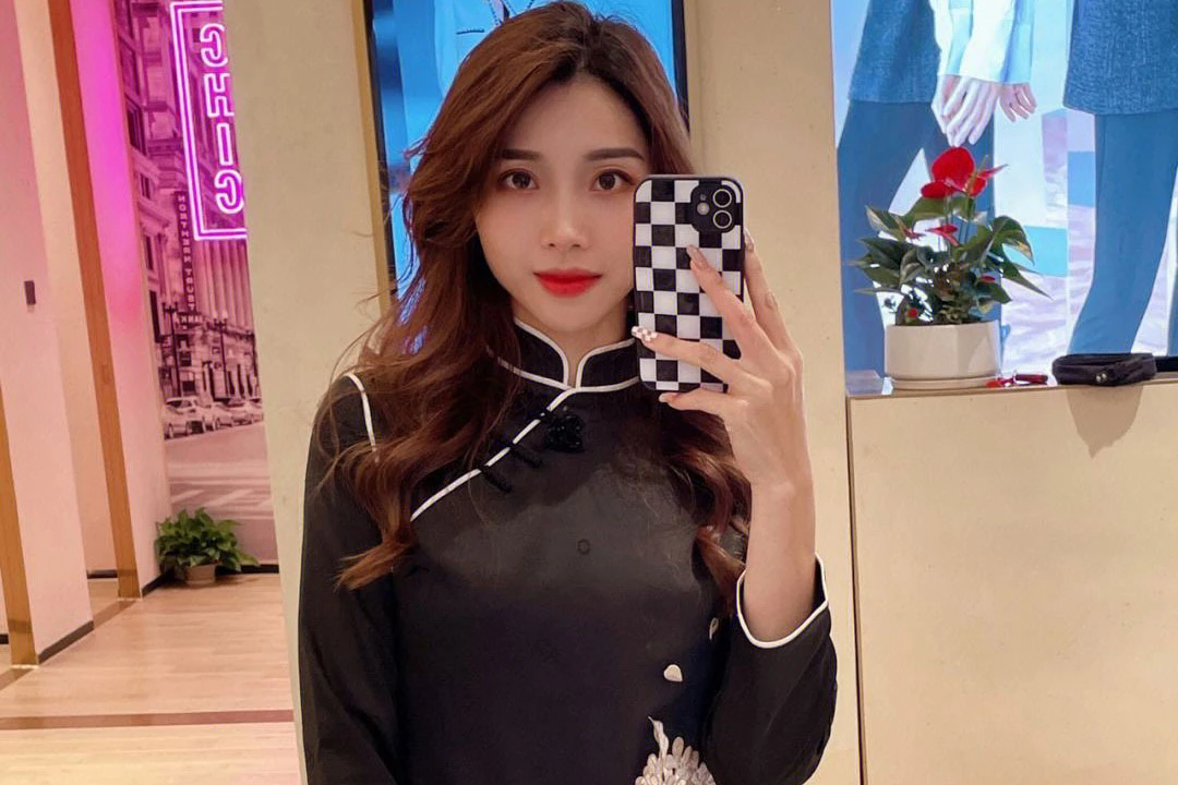 Can Foreigners Wear Cheongsam or Qipao Dress?