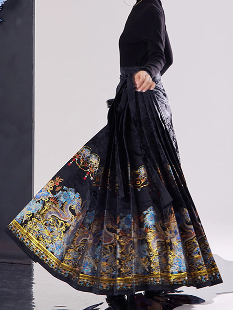Ming Dynasty Mamian Skirt Street Fashion Luxury Women's Hanfu