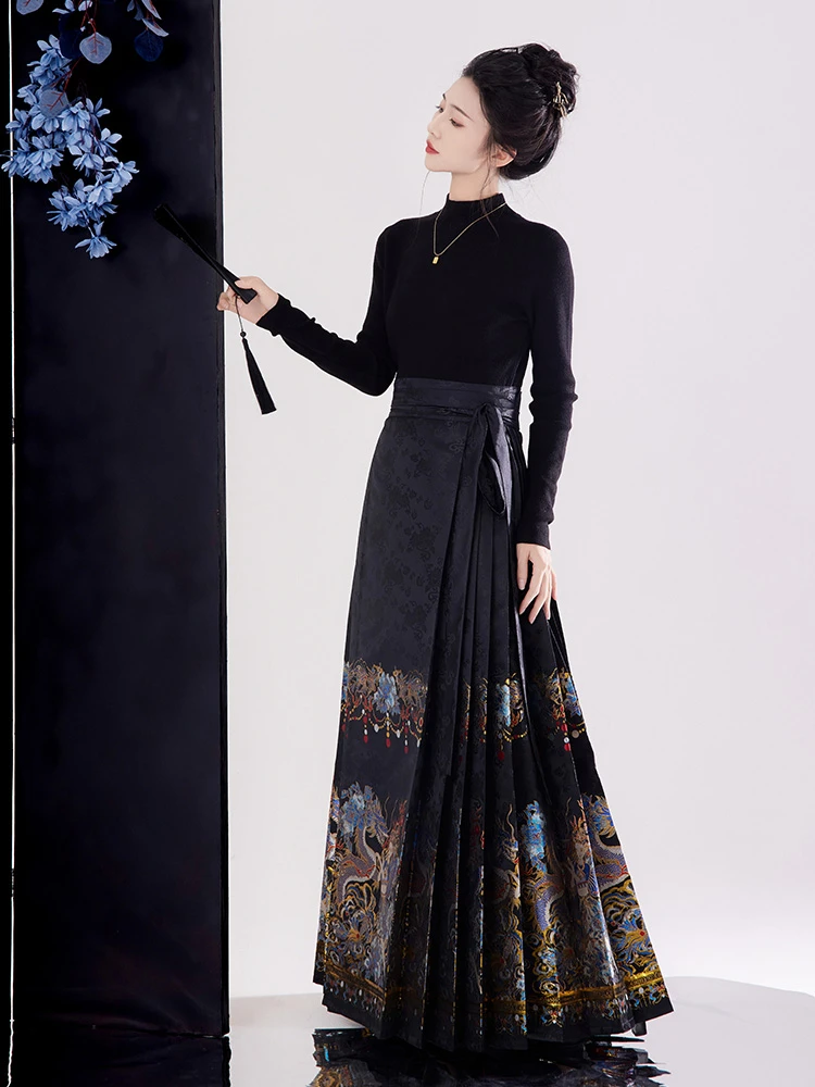 Ming Dynasty Mamian Skirt Street Fashion Luxury Women's Hanfu