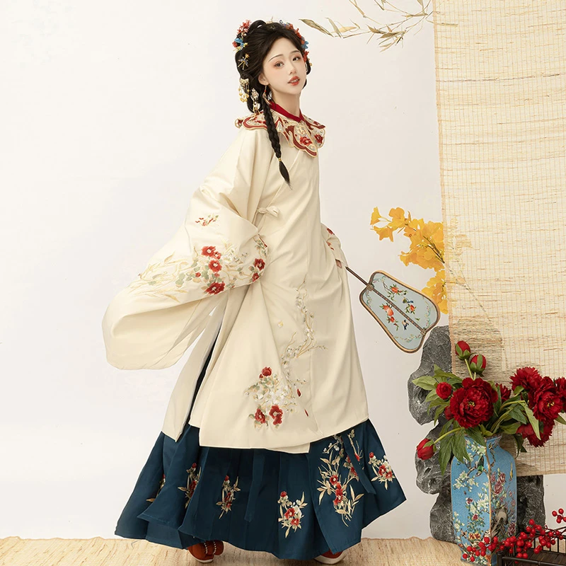 Traditional-Ming-Dynasty-Hanfu-Slant-Lapel-Shirt-Embroidered-Mamian-Skirt-1 Traditional Ming Dynasty Hanfu Slant Lapel Shirt Embroidered Mamian Skirt
