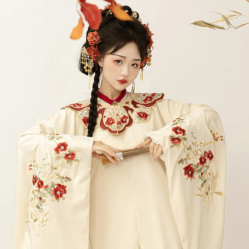 Traditional-Ming-Dynasty-Hanfu-Slant-Lapel-Shirt-Embroidered-Mamian-Skirt-2 Traditional Ming Dynasty Hanfu Slant Lapel Shirt Embroidered Mamian Skirt