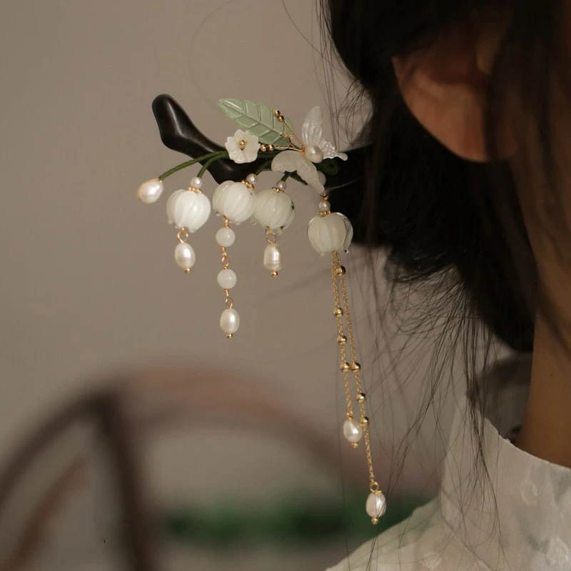 Traditional-Wooden-Hairpin-Bell-Orchid-Hair-Accessory-Hanfu-Styling-2 Traditional Wooden Hairpin Bell Orchid Hair Accessory Hanfu Styling