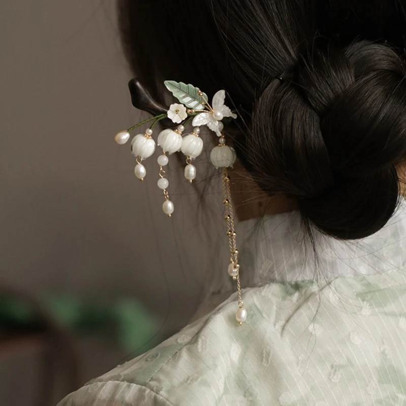 Traditional-Wooden-Hairpin-Bell-Orchid-Hair-Accessory-Hanfu-Styling-3 Traditional Wooden Hairpin Bell Orchid Hair Accessory Hanfu Styling