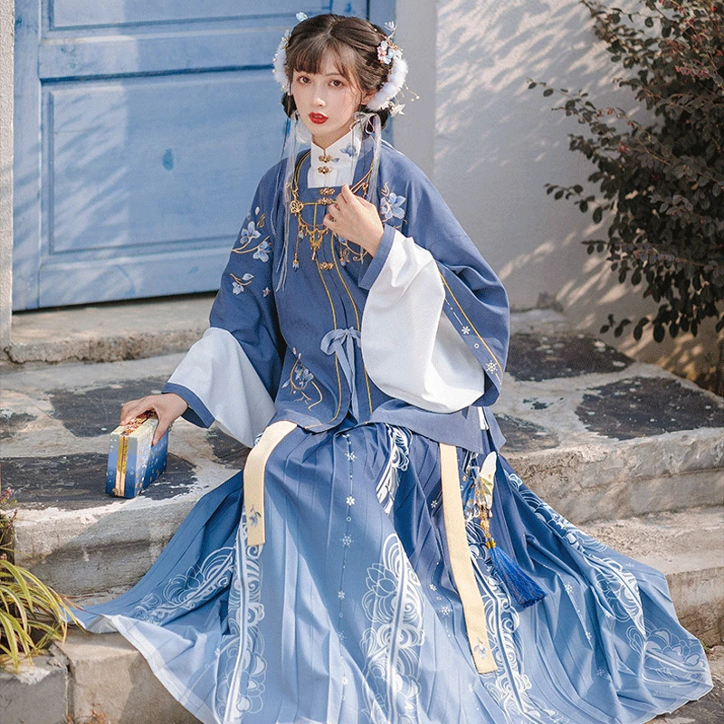 Winter-Women-Ming-Dynasty-Qiyao-Hanfu-Vintage-Fairy-Set-1 Winter Women Ming Dynasty Qiyao Hanfu Vintage Fairy Set