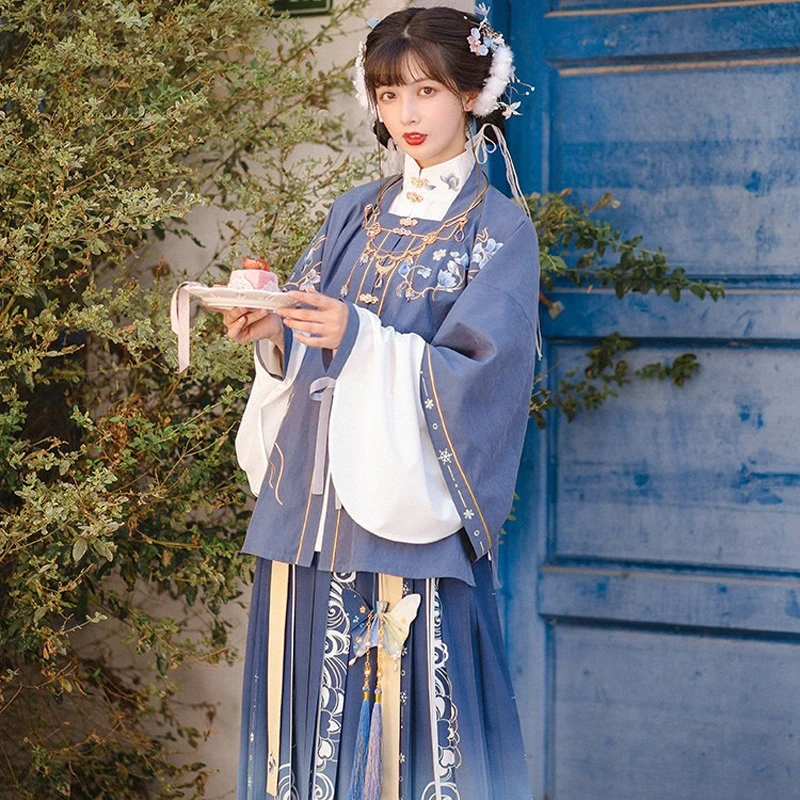 Winter-Women-Ming-Dynasty-Qiyao-Hanfu-Vintage-Fairy-Set-2 Winter Women Ming Dynasty Qiyao Hanfu Vintage Fairy Set