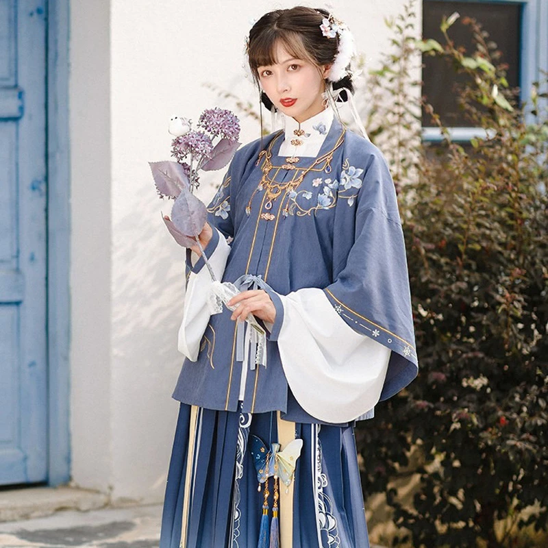 Winter-Women-Ming-Dynasty-Qiyao-Hanfu-Vintage-Fairy-Set-3 Winter Women Ming Dynasty Qiyao Hanfu Vintage Fairy Set